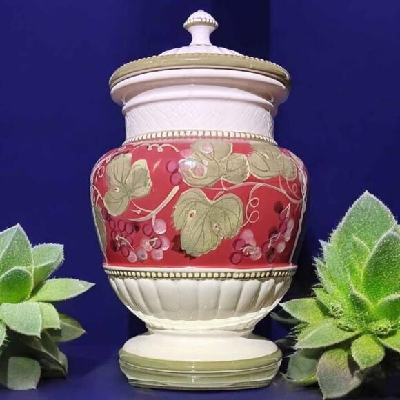 Vintage Hand painted Chinese Ginger Jar designed by Raymond Waites 11.5" H x 7" - Picture 1 of 4